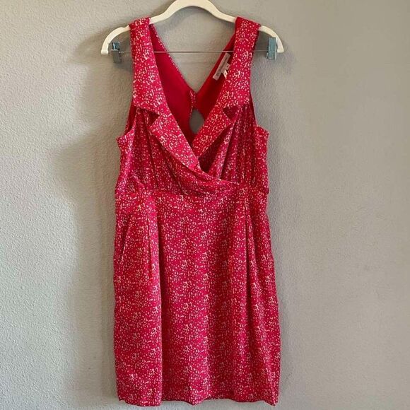 BCBGeneration dress V-neck Button closure at the back Pink-crimson color size 12 - Picture 2 of 10